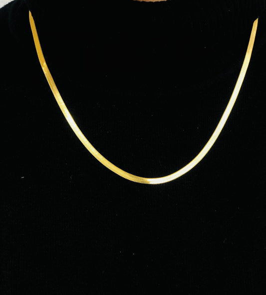 Minimalist Gold Steel Chain